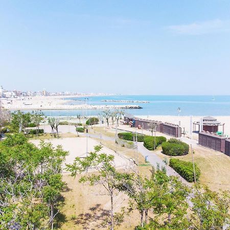 Hotel Paloma Beach Front Chiringuitos Time Rimini Exterior foto
